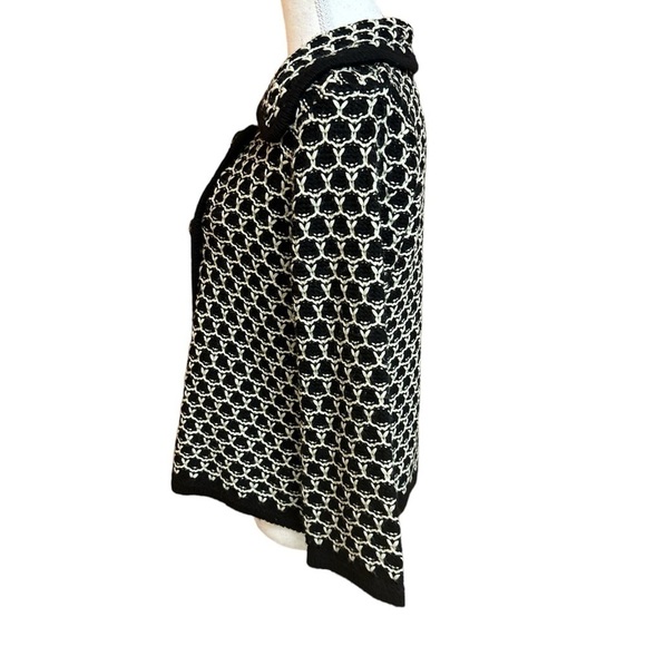 Miss Guided Black/Cream Knit Sweater Swing Jacket Snap Front Small - Picture 2 of 11